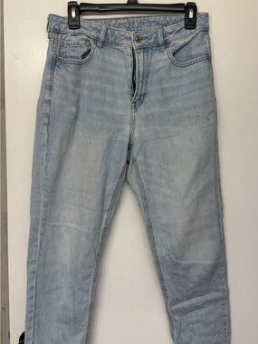American Eagle Outfitters Light Blue High-Rise Straight Jeans